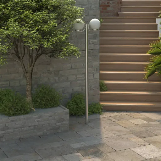 Poste de Luz para Jardim com 2 Lâmpadas 220 cm